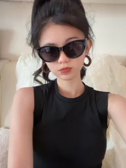 Alternative view of LV Glasses & Sunglasses F020260504290149