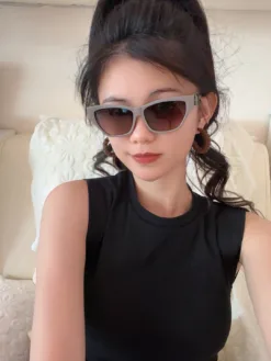 Alternative view of LV Glasses & Sunglasses F020260504290249