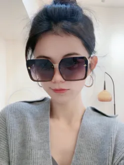 Alternative view of LV Glasses & Sunglasses F020260504324449