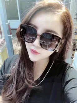 LV Glasses & Sunglasses F020260504324549