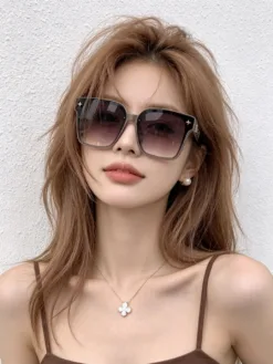Alternative view of LV Glasses & Sunglasses F020260504435649