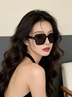 Alternative view of LV Glasses & Sunglasses F020260504900749