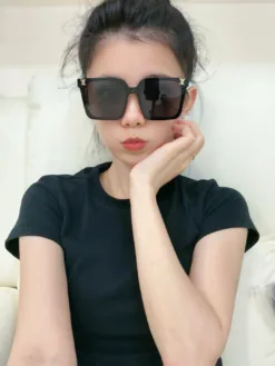 Alternative view of LV Glasses & Sunglasses F020260504901549