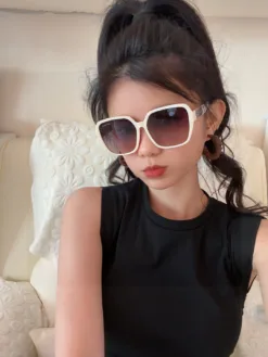 Alternative view of LV Glasses & Sunglasses F020260504902049