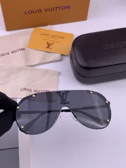 Alternative view of LV Glasses & Sunglasses F520260504068849