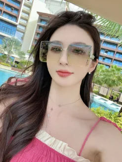 LV Glasses & Sunglasses F520260504113849