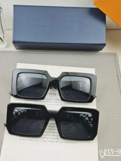 Alternative view of LV Glasses & Sunglasses F520260504161949