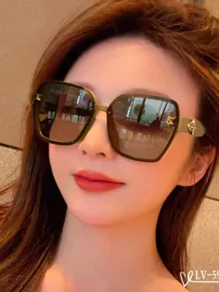 LV Glasses & Sunglasses F520260504162149