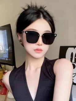 LV Glasses & Sunglasses F520260504203549