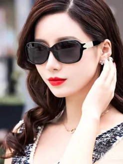 LV Glasses & Sunglasses F520260504372949