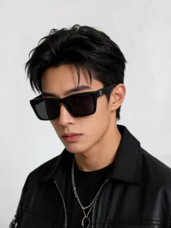Alternative view of LV Glasses & Sunglasses F520260504805949