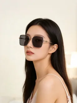 Alternative view of LV Glasses & Sunglasses G0202605041038859