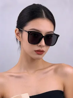 Alternative view of LV Glasses & Sunglasses G0202605041039059