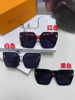 Alternative view of LV Glasses & Sunglasses G020260504104159