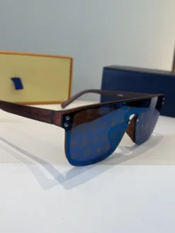 LV Glasses & Sunglasses G020260504109459
