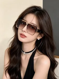 LV Glasses & Sunglasses G020260504117659