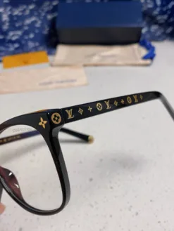 Alternative view of LV Glasses & Sunglasses G020260504278559