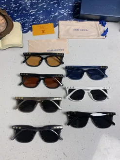 Alternative view of LV Glasses & Sunglasses G020260504320859