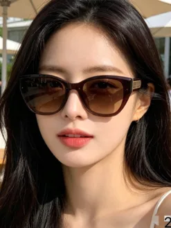 Alternative view of LV Glasses & Sunglasses G520260504072659