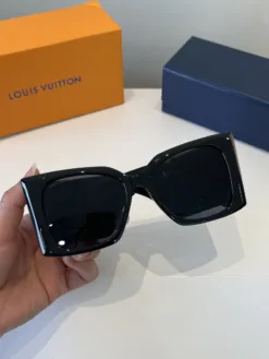 Alternative view of LV Glasses & Sunglasses G520260504111959