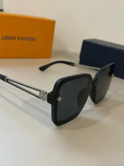 LV Glasses & Sunglasses G520260504245559