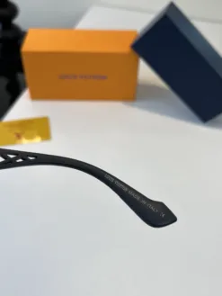 Alternative view of LV Glasses & Sunglasses G520260504364559