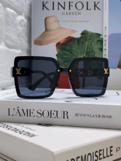 Alternative view of LV Glasses & Sunglasses G520260504399359
