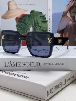 LV Glasses & Sunglasses G520260504457659