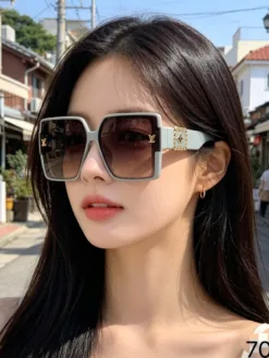 Alternative view of LV Glasses & Sunglasses G520260504518659