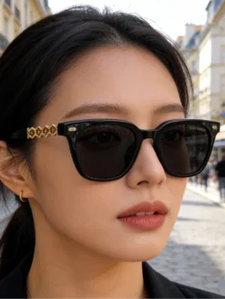 Alternative view of LV Glasses & Sunglasses G520260504858959