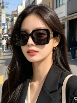 Alternative view of LV Glasses & Sunglasses G520260504906359
