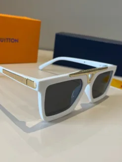 LV Glasses & Sunglasses H0202605041036559