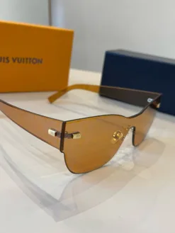 LV Glasses & Sunglasses H020260504108359
