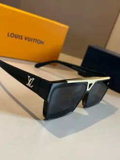LV Glasses & Sunglasses H020260504109559