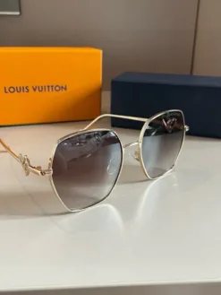 LV Glasses & Sunglasses H020260504149459
