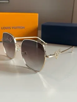 Alternative view of LV Glasses & Sunglasses H020260504149459