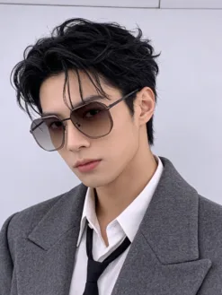 LV Glasses & Sunglasses H020260504207459