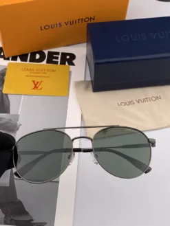 Alternative view of LV Glasses & Sunglasses H020260504207659