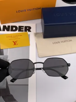 Alternative view of LV Glasses & Sunglasses H020260504207759