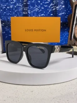 LV Glasses & Sunglasses H020260504281359
