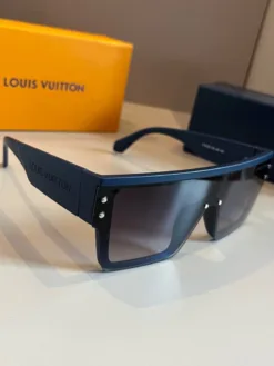 LV Glasses & Sunglasses H020260504363359