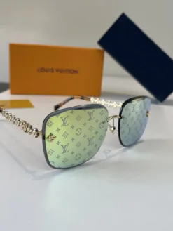 LV Glasses & Sunglasses H020260504363959