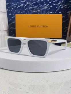 LV Glasses & Sunglasses H020260504563659