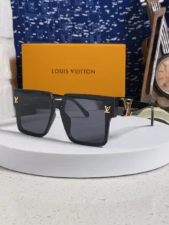 LV Glasses & Sunglasses H020260504650959