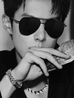 LV Glasses & Sunglasses I520260504063759