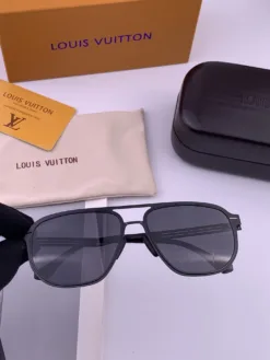 Alternative view of LV Glasses & Sunglasses I520260504065159