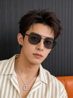 LV Glasses & Sunglasses I520260504851159