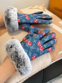 Alternative view of LV Gloves A4520260503653179
