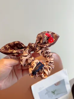Alternative view of LV Hair Accessories D520260503049049
