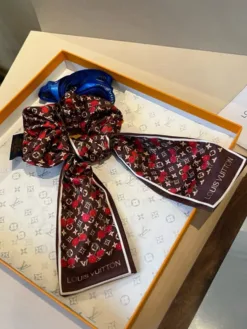 Alternative view of LV Hair Accessories D520260503143849